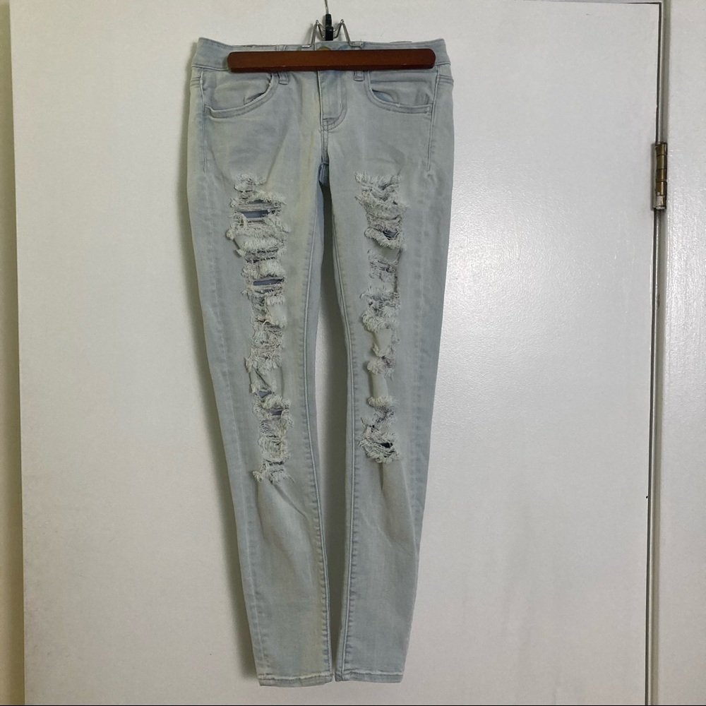 American Eagle Distressed Jeggings - Picture 7 of 9